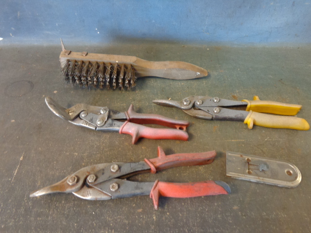 lot 151 image: Tin Snips and More