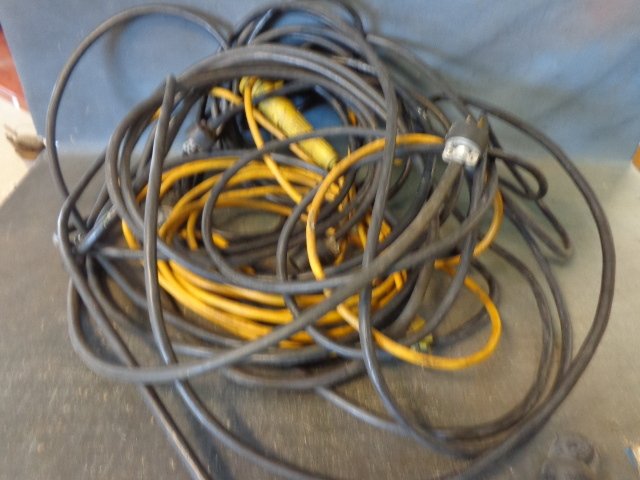 lot 162 image: Extension Cords