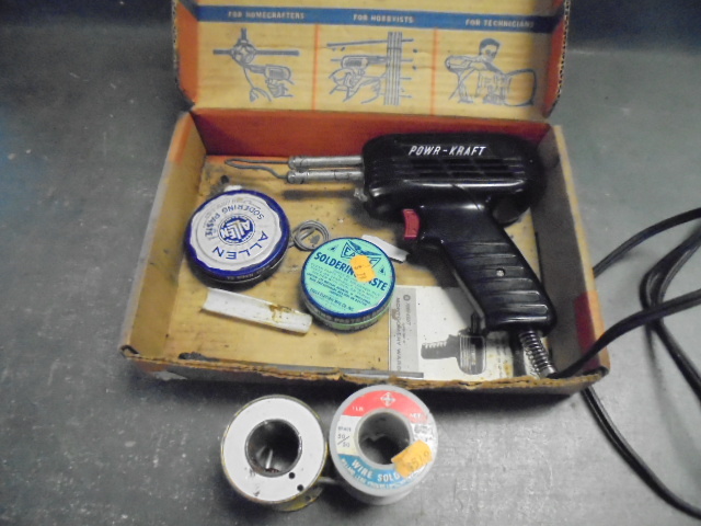 lot 64 image: Soldering Kit