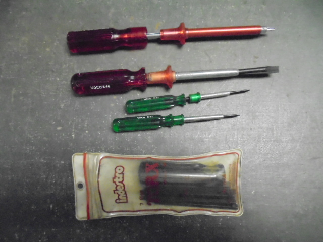 lot 69 image: Screw Holding Screwdrivers and Torx Set