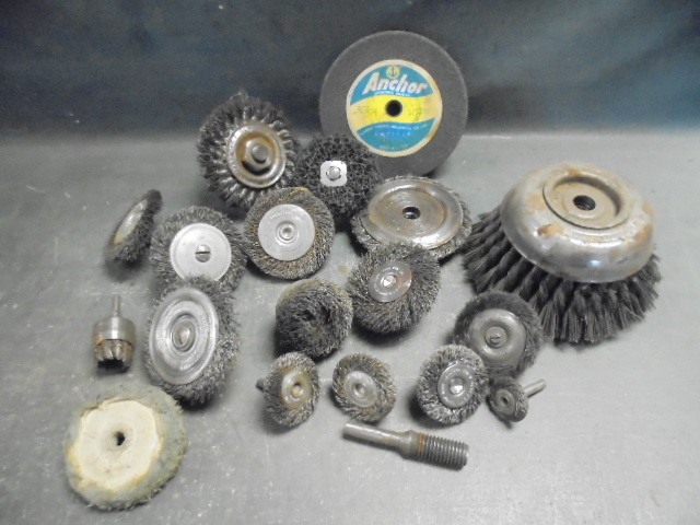 lot 72 image: Wire Hubs and Grinding Wheel