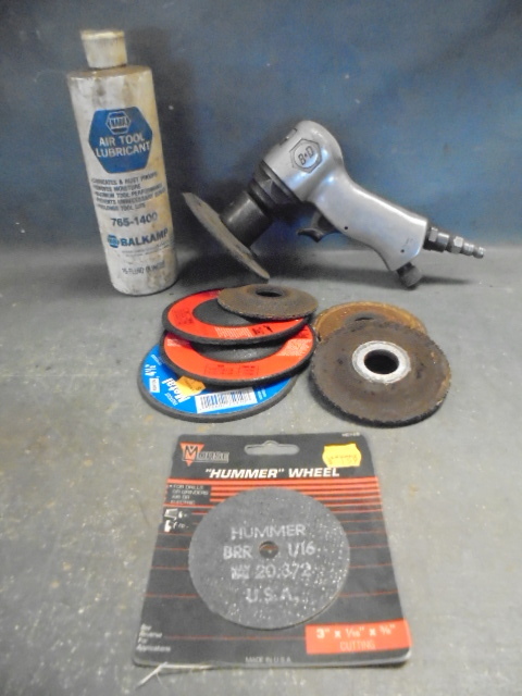 lot 76 image: Pneumatic Disc Sander and More