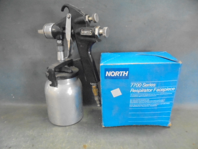 lot 84 image: Paint Sprayer and Respirator