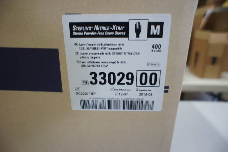 lot 157 image: 1 Case of Kimberly Clark - Sterling Nitrile - Xtra Sterile Powder Free Exam Gloves Size M - 400 Pairs of Gloves