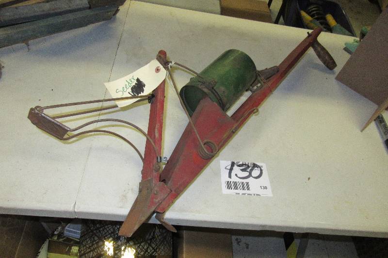 lot 130 image: Antique hand Seeder