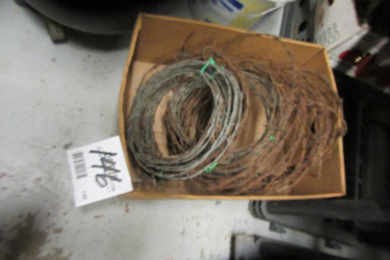 lot 146 image: Box of rolls of barb wire
