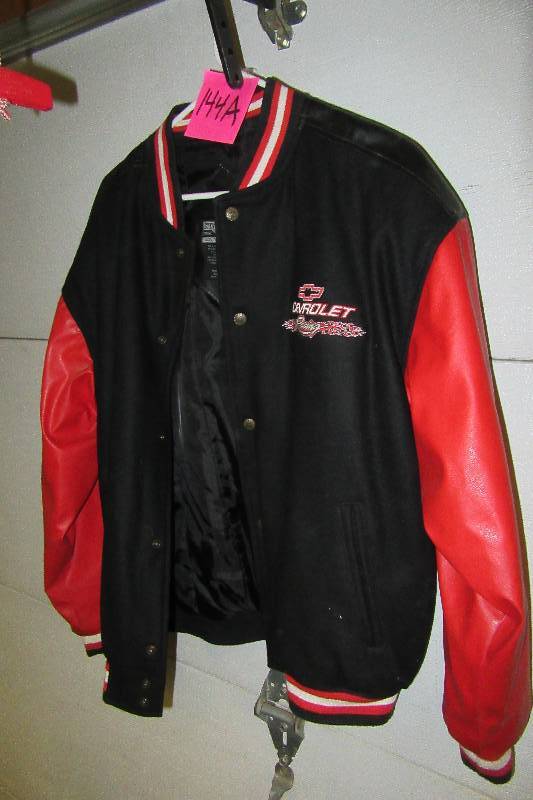 lot 144A image: Very nice Steve and Barrys GM theme jacket.. Medium size