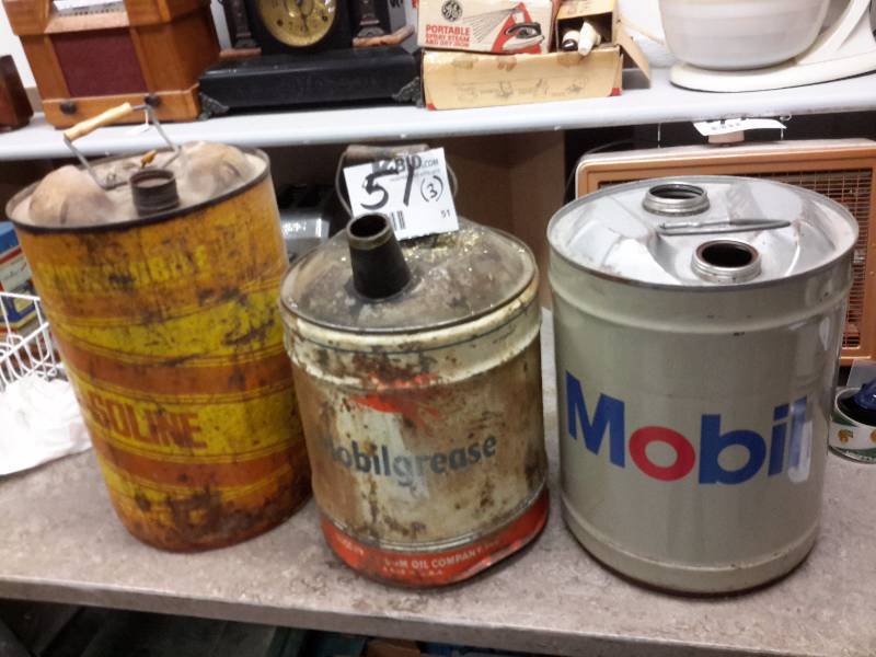lot 51 image: 3 vintage can cans..