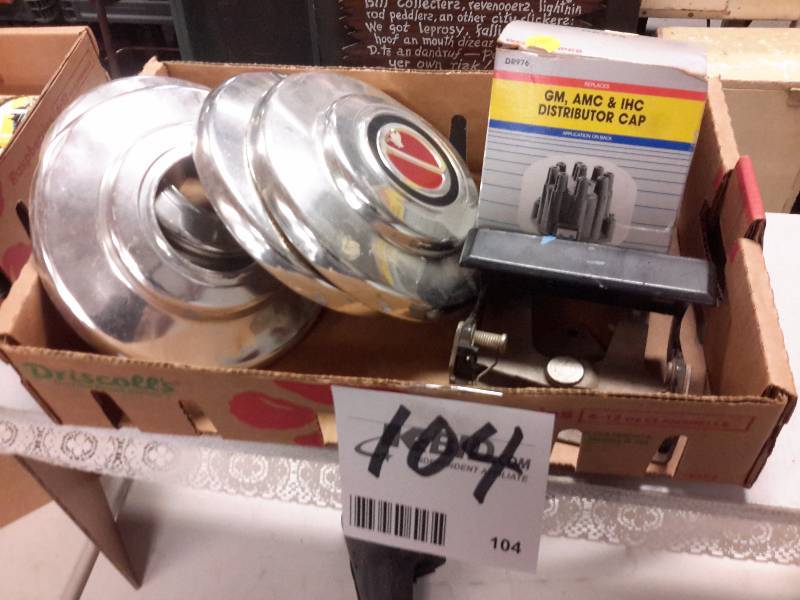 lot 104 image: 4, 7 in chrome hub caps,Distirbutor, Door latch