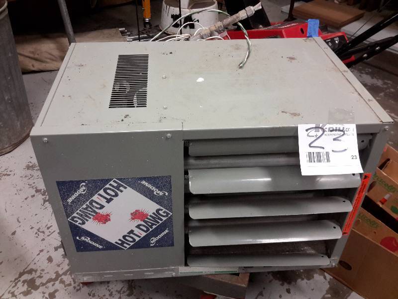 lot 23 image: HOT DAWG furnace.. Untested