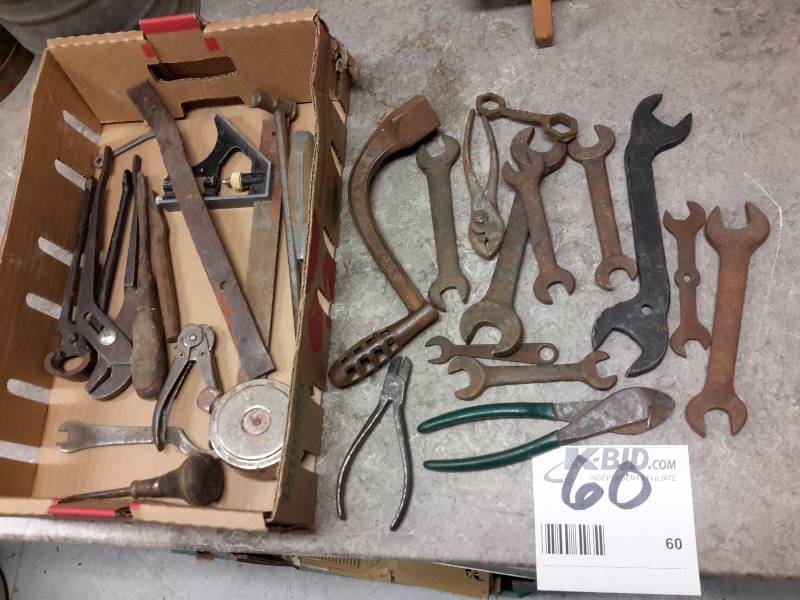 lot 60 image: Lot of Misc. Vintage hand tools See closeups