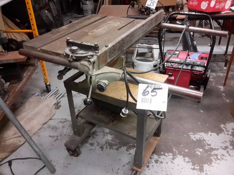 lot 65 image: Heavy Duty Table Saw No tag or writing on this
