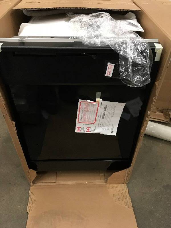 lot 17 image: GE Appliances Dishwasher   open box never used