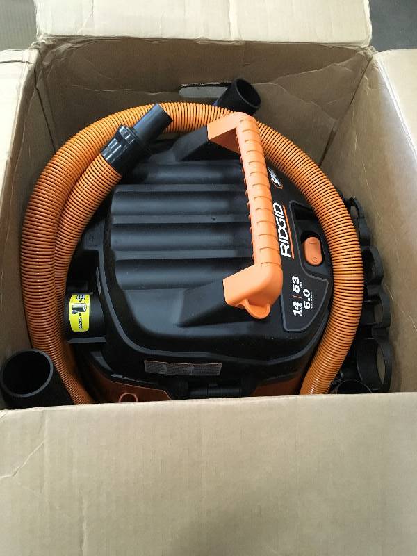 lot 30 image: Ridgid High Performance WetDr Vac in like new working conditions
