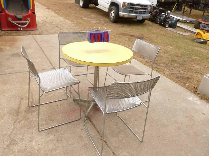 SnS auctions # 296 NSF Items & Table