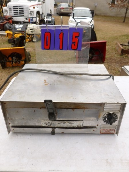 SnS auctions # 296 NSF Items & Table