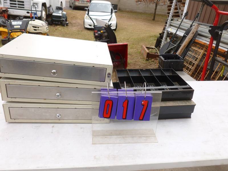 SnS auctions # 296 NSF Items & Table