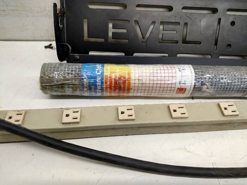 lot 152 image: Level Mount, Outlet Strip & Wire Cl...