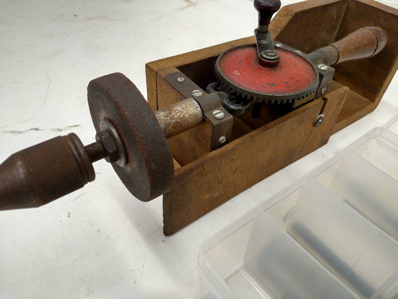 lot 154 image: Hand Drill & Hex Keys...