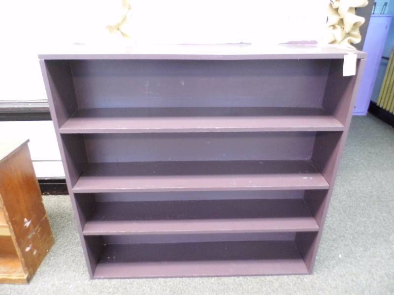 lot 2 image: Purple Shelf