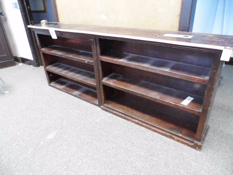 lot 4 image: Shelf