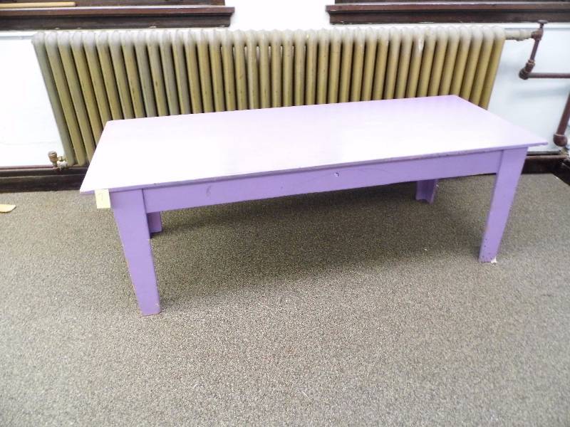 lot 7 image: Table