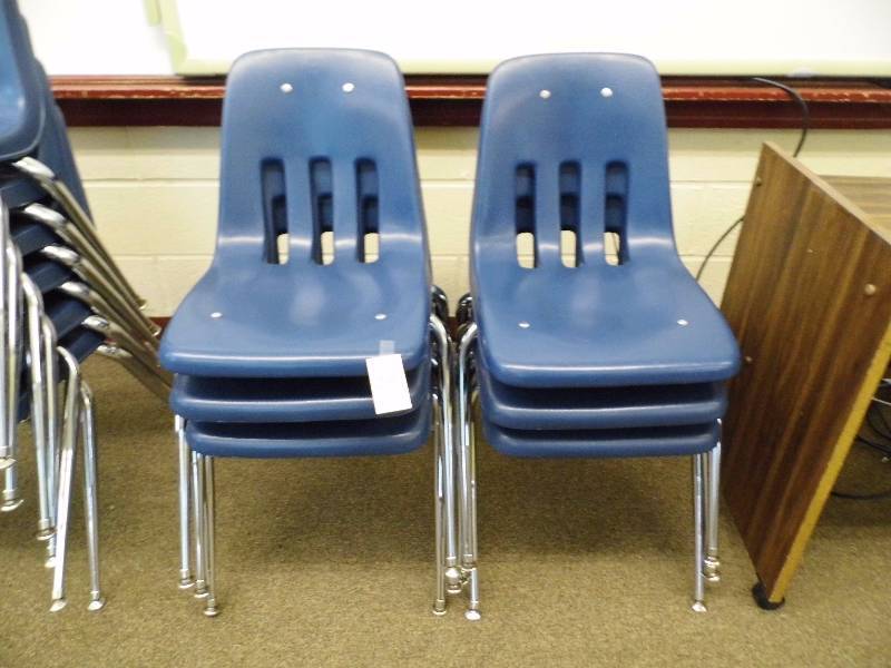 lot 35 image: Lot of 6 Chairs