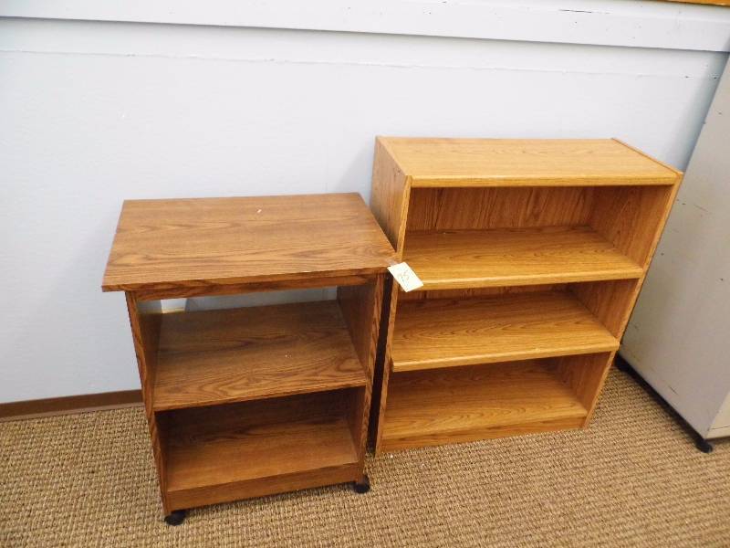 lot 75 image: Bookcase & TV Stand