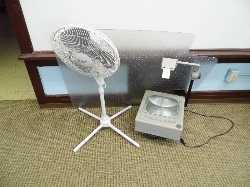 lot 77 image: Fan - Floor Protector - Projector.