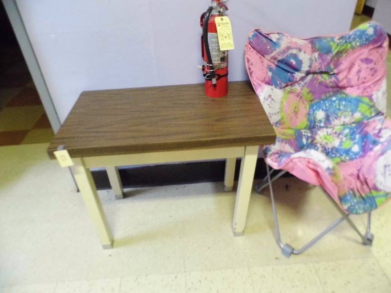 lot 88 image: Table - Butterfly Chair - Fire Extinguisher