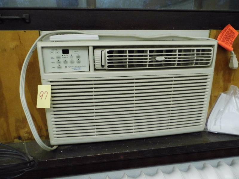 lot 97 image: Air Conditioner w Remote