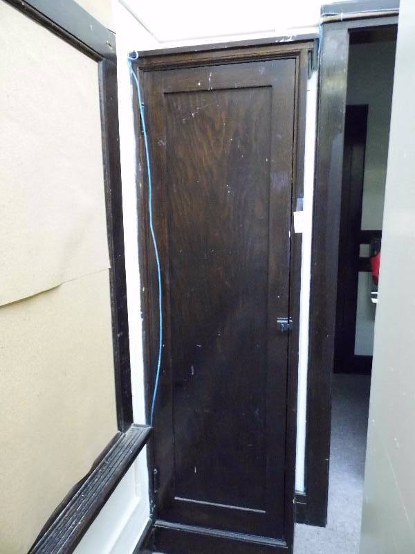 lot 99 image: Corner Cabinet