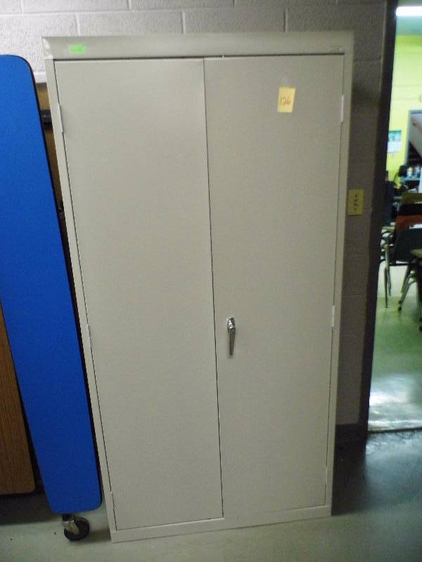lot 126 image: Metal Cabinet