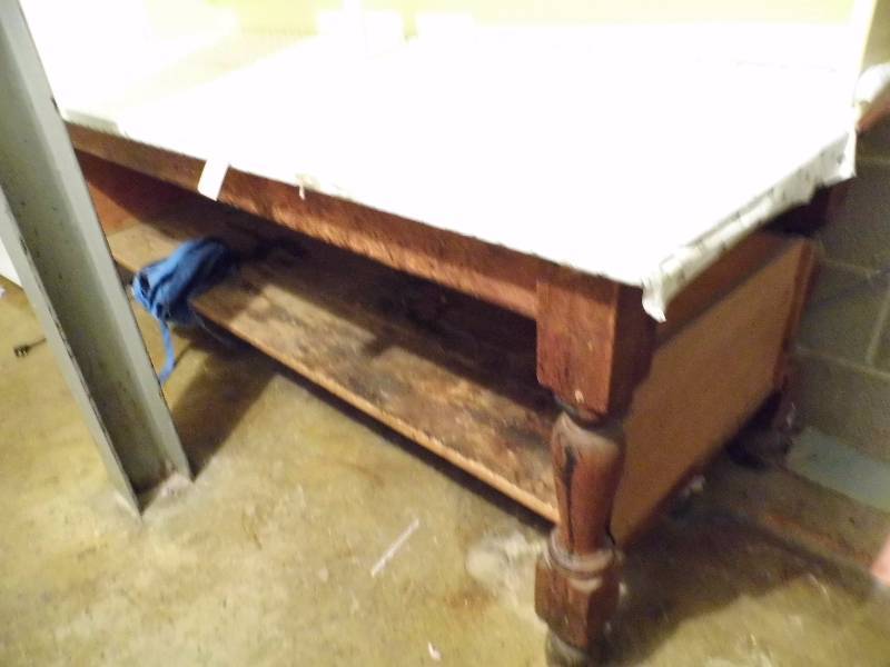 lot 136 image: Table
