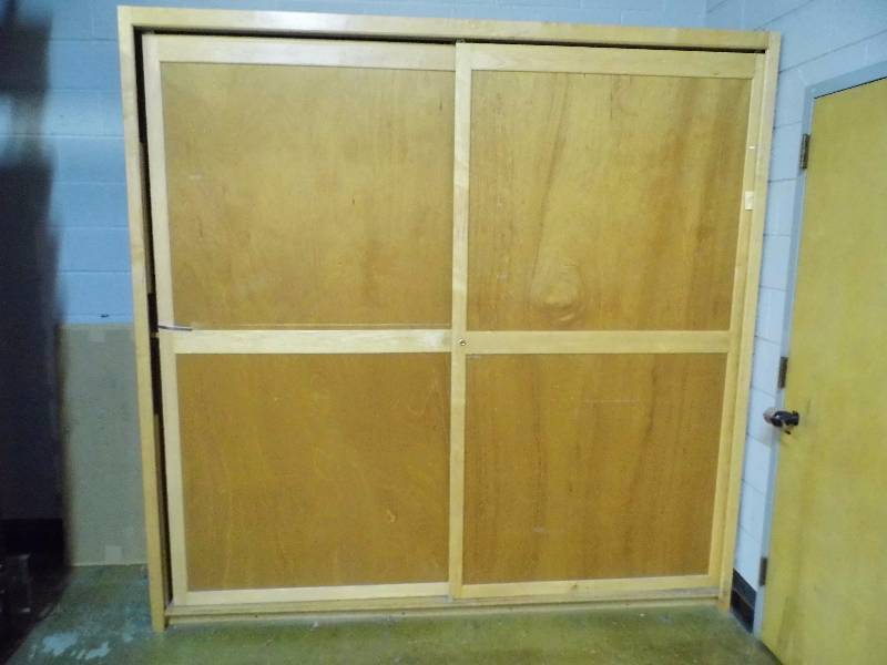 lot 154 image: Cabinet