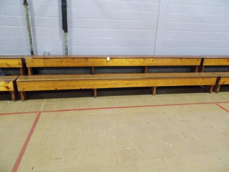 lot 172 image: Bleacher Bench