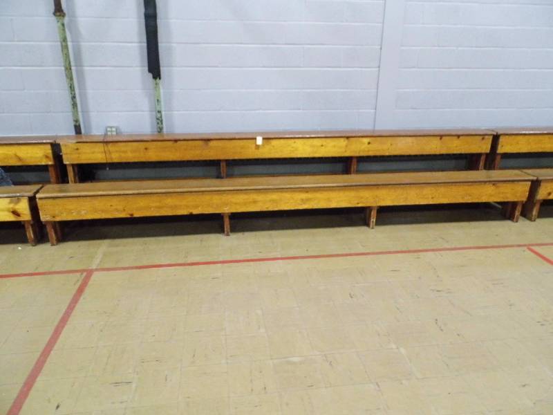 lot 173 image: Bleacher Bench