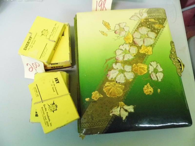 lot 200 image: Vintage Album - Flash Cards