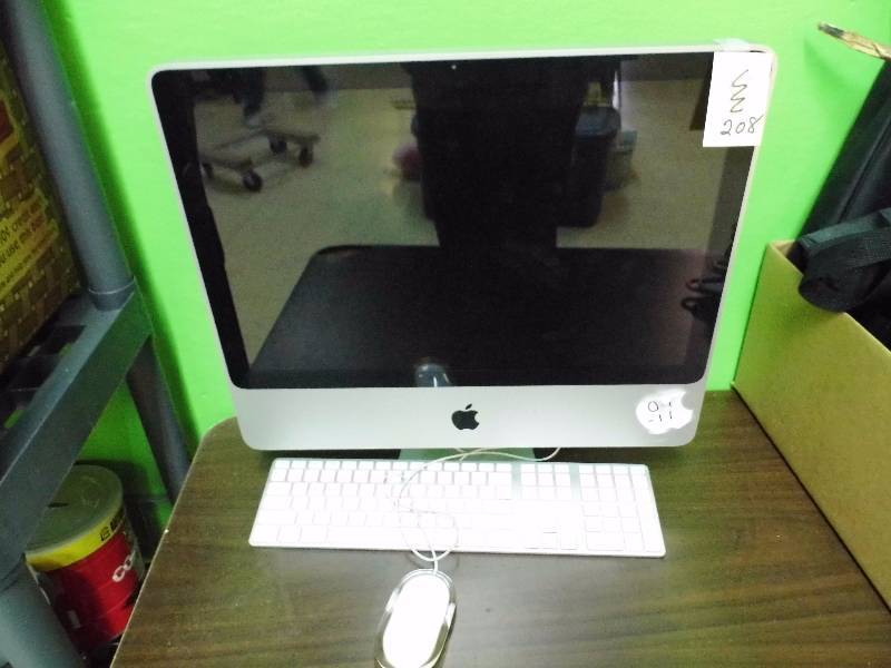 lot 208 image: Apple All In One Computer