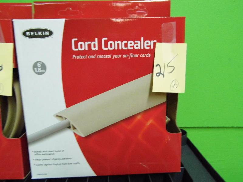 lot 215 image: Lot of 2 New Cord Concealers