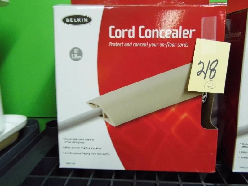 lot 218 image: Lot of 2 New Cord Concealers