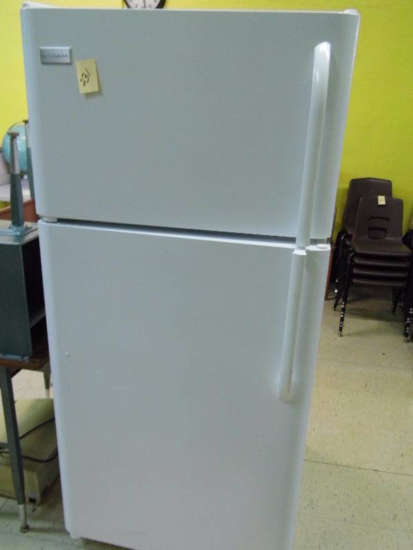 lot 231 image: Fridge