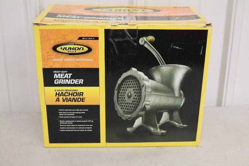 lot 8 image: Meat Grinder