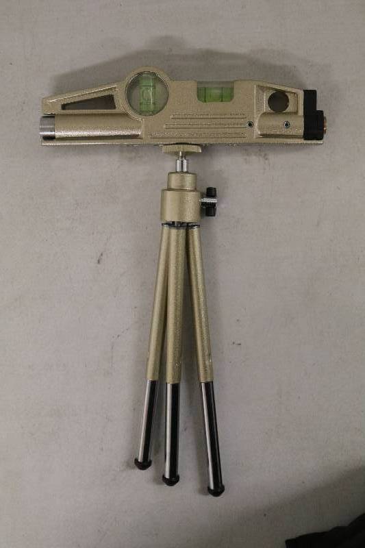 lot 31 image: Laser Level