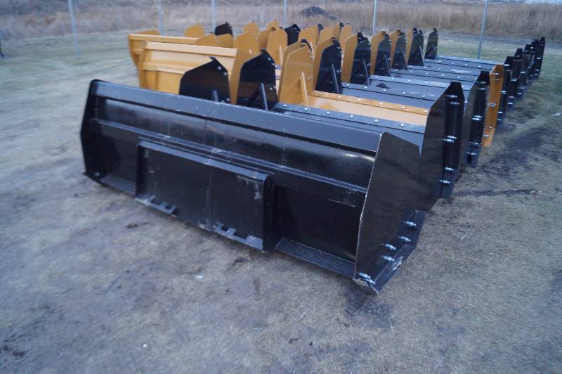 lot 101 image: Skid Steer Snow Pusher