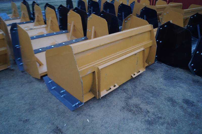 lot 103 image: Skid Steer Snow Pusher