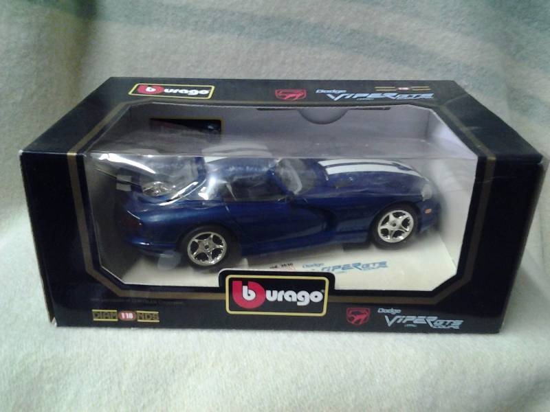 BBurago (Made In Italy) Diamonds Edition 1996 Dodge Viper GTS Coupe Metal  Die Cast 1/18 Scale, Die Cast Car Collection, Vintage  Lighting/Electronics/Records, Beer Collectibles