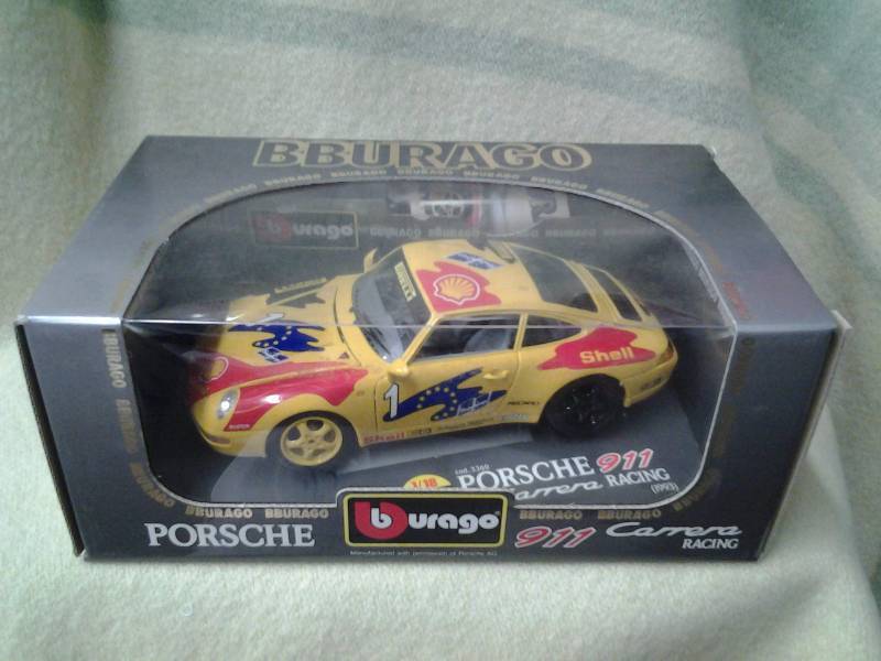 lot 15 image: BBurago Excel Edition (Made In Italy) Die Cast 1993 Porsche 911 Carerra Racing 118 Scale