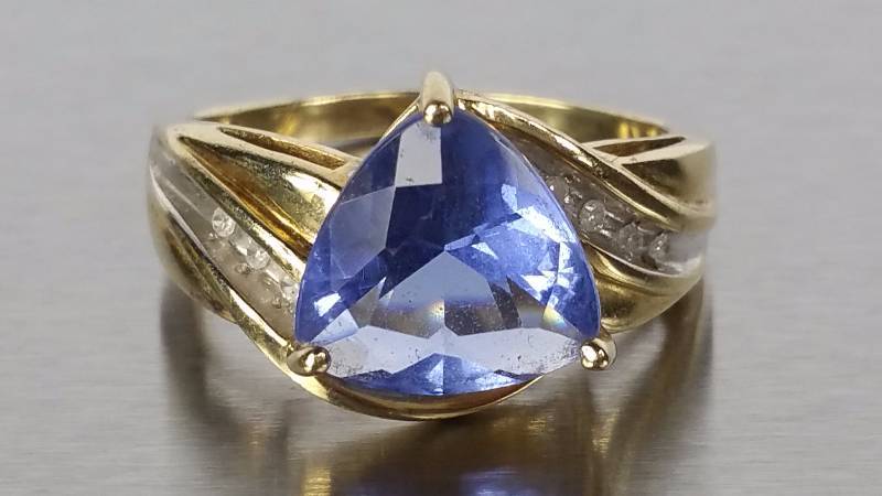 lot 5D image: Tanzanite and Diamond Ring in 10k Yellow Gold