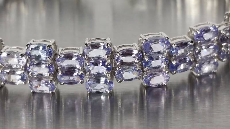 lot 15 image: Tanzanite Bracelet - $4995 Appraisal